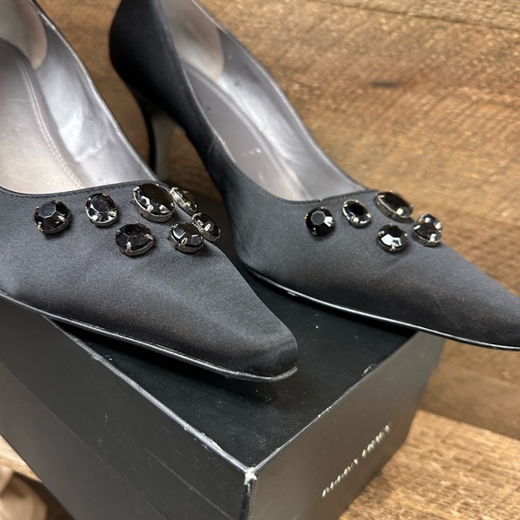 Ellen Tracy Black Satin Heels with Embellishments - Picture 3 of 9